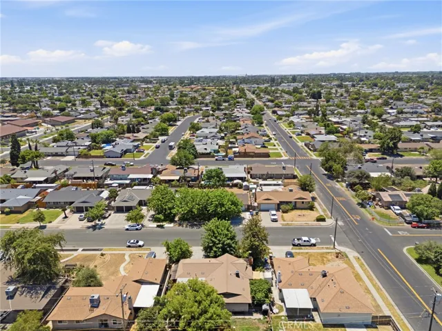 417 E Magnolia, Hanford, California 93230