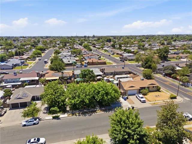 417 E Magnolia, Hanford, California 93230