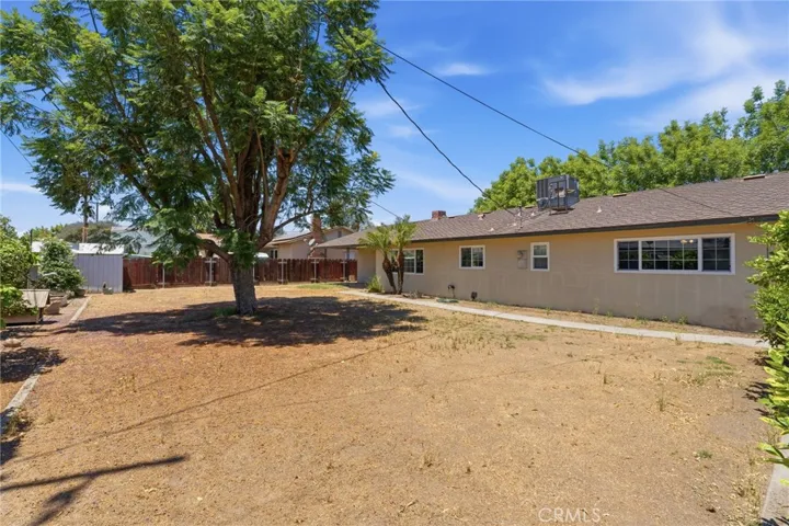 417 E Magnolia, Hanford, California 93230