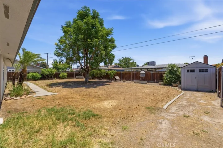 417 E Magnolia, Hanford, California 93230