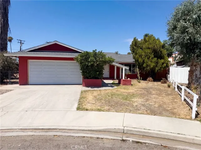 215 Laurel, Hemet, California 92544