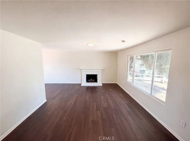 215 Laurel, Hemet, California 92544