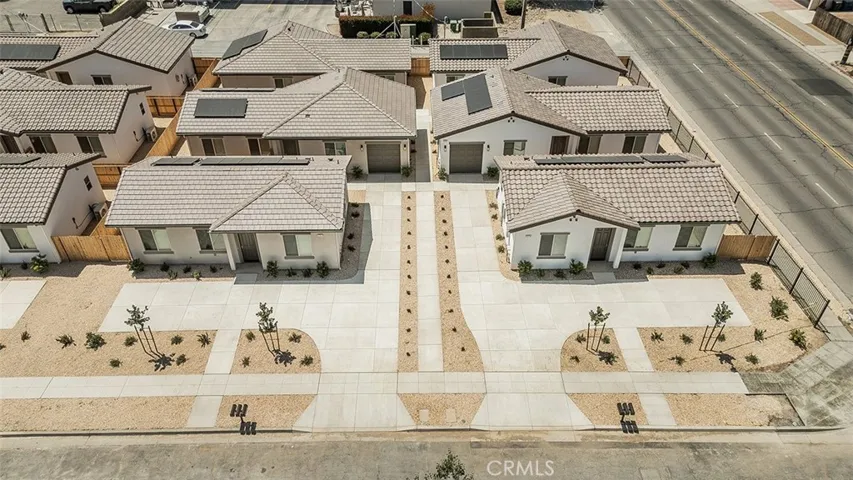 Due to occupancy, Photos published are from 2335, 2333, 2331 N Arthur Ave