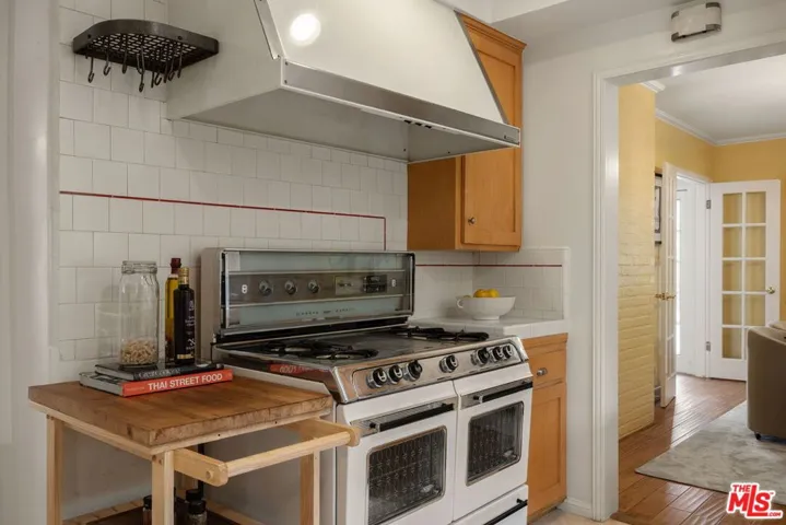 1956 S Durango Avenue, Los Angeles, California 90034