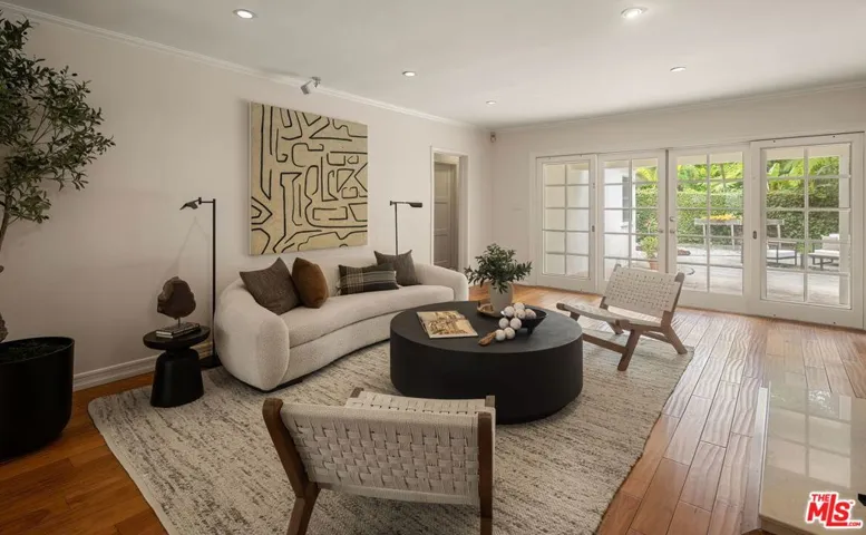 1956 S Durango Avenue, Los Angeles, California 90034