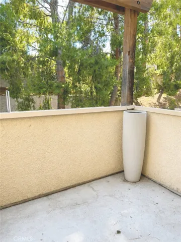 5220 Premiere Hills Circle 228, Woodland Hills, California 91364