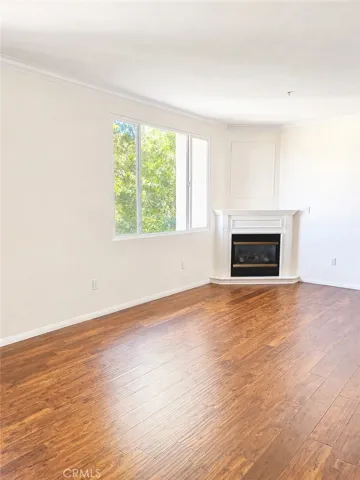 5220 Premiere Hills Circle 228, Woodland Hills, California 91364
