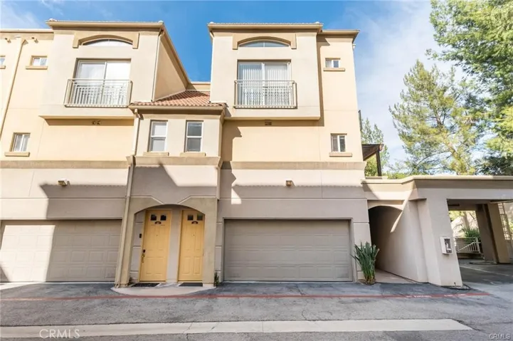 5220 Premiere Hills Circle 228, Woodland Hills, California 91364