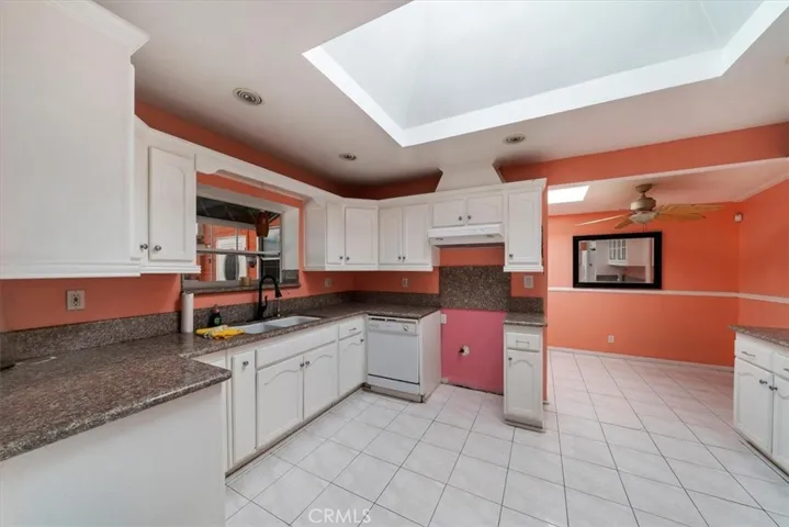 16318 S Denver Avenue, Gardena, California 90248