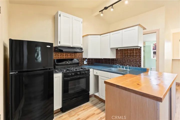 18 Joy, Chico, California 95926