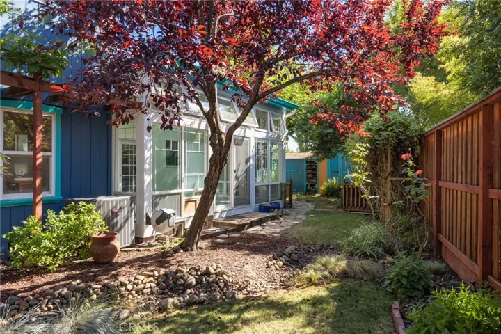 18 Joy, Chico, California 95926