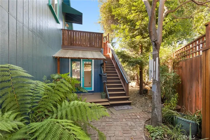 18 Joy, Chico, California 95926