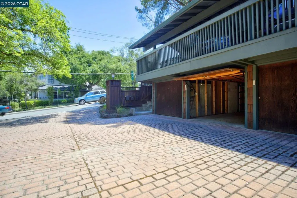 Single Car Garage