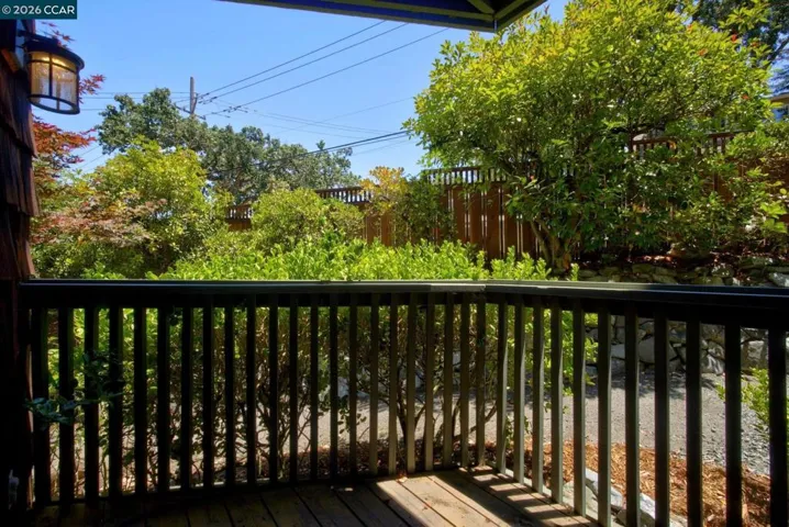 Deck off BR