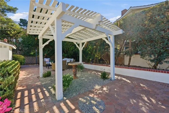 1 Stirrup Road, Rancho Palos Verdes, California 90275