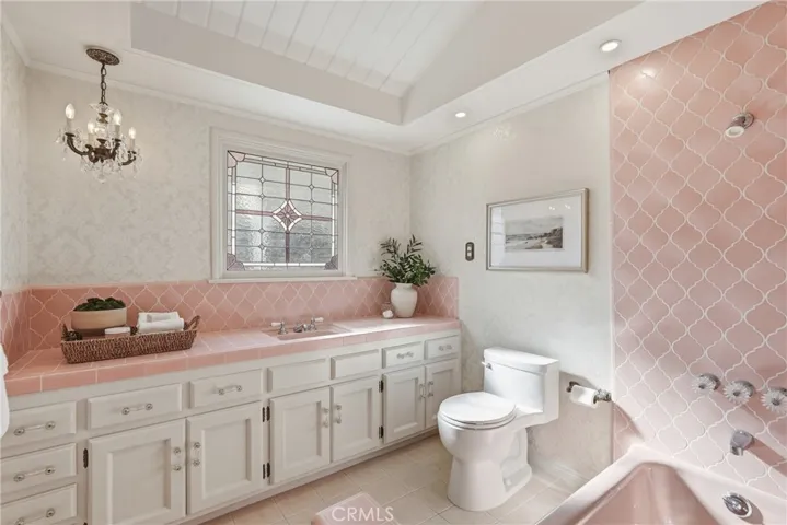 1 Stirrup Road, Rancho Palos Verdes, California 90275