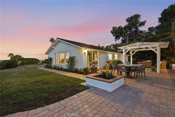 1 Stirrup Road, Rancho Palos Verdes, California 90275