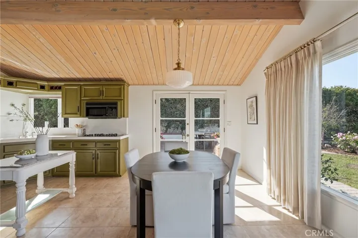 1 Stirrup Road, Rancho Palos Verdes, California 90275