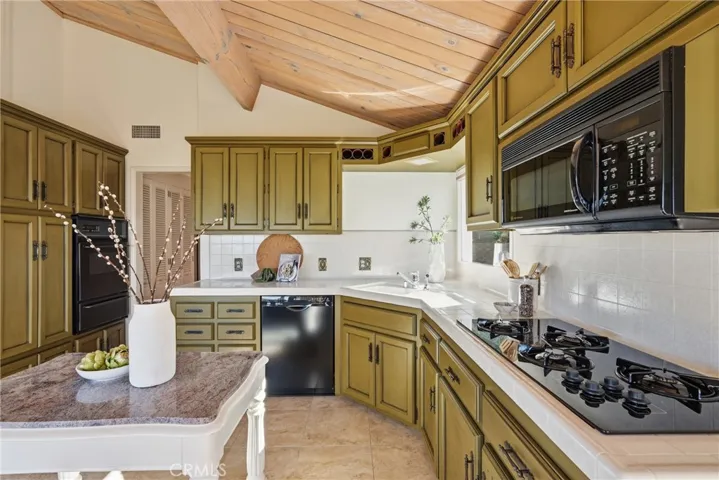 1 Stirrup Road, Rancho Palos Verdes, California 90275