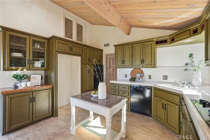 1 Stirrup Road, Rancho Palos Verdes, California 90275