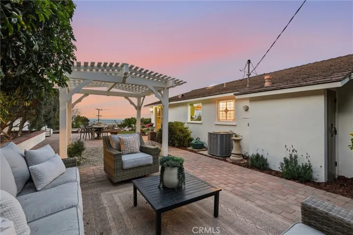 1 Stirrup Road, Rancho Palos Verdes, California 90275