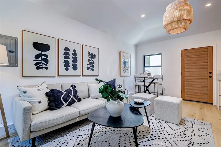 2100 Wendy Way, Manhattan Beach, California 90266