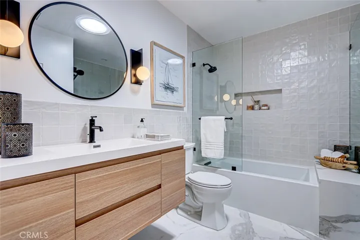 2100 Wendy Way, Manhattan Beach, California 90266