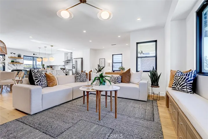 2100 Wendy Way, Manhattan Beach, California 90266