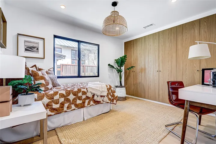 2100 Wendy Way, Manhattan Beach, California 90266