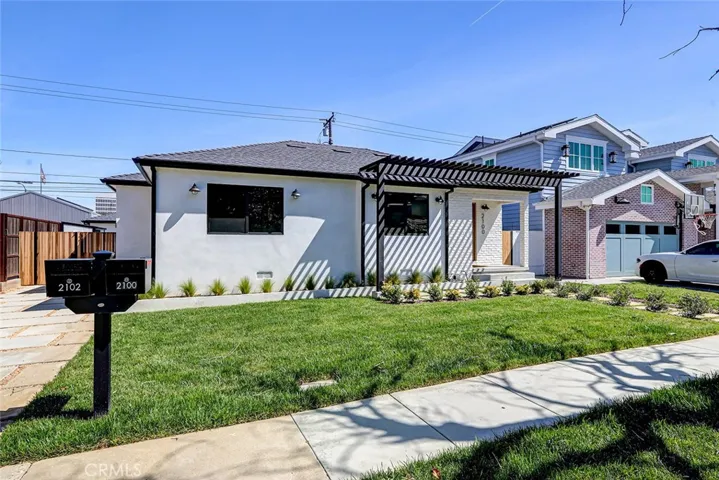 2100 Wendy Way, Manhattan Beach, California 90266