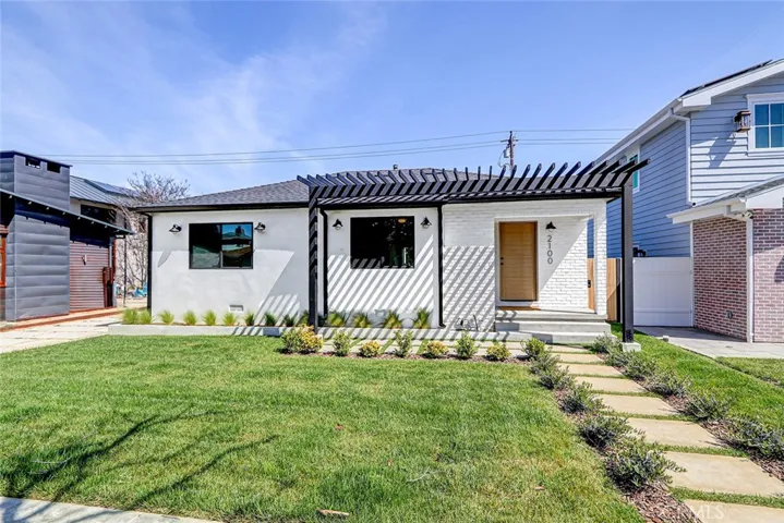 2100 Wendy Way, Manhattan Beach, California 90266