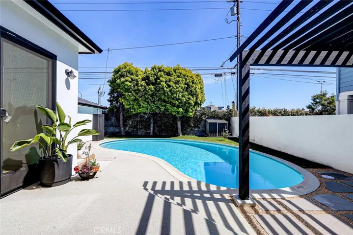 2100 Wendy Way, Manhattan Beach, California 90266