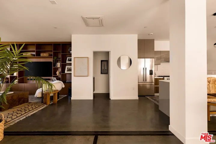 616 Belmont Avenue, Los Angeles, California 90026