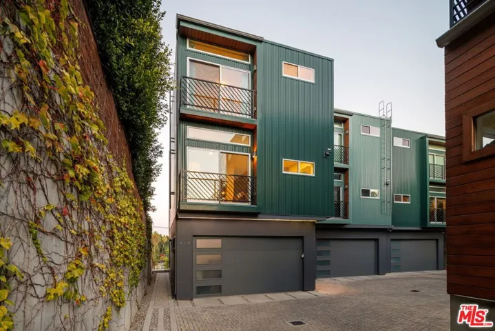 616 Belmont Avenue, Los Angeles, California 90026