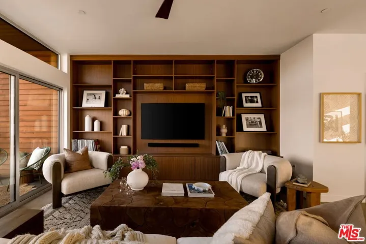 616 Belmont Avenue, Los Angeles, California 90026