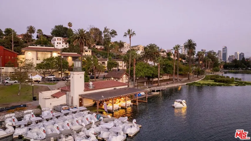 616 Belmont Avenue, Los Angeles, California 90026