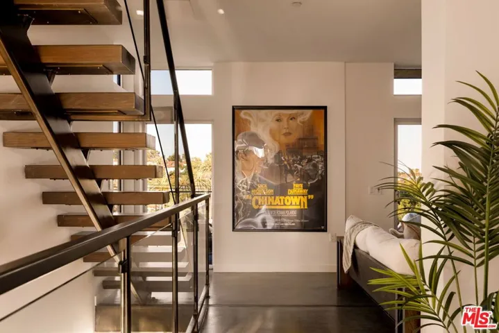 616 Belmont Avenue, Los Angeles, California 90026