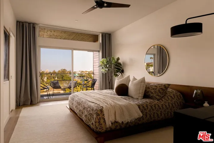 616 Belmont Avenue, Los Angeles, California 90026