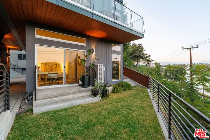 616 Belmont Avenue, Los Angeles, California 90026