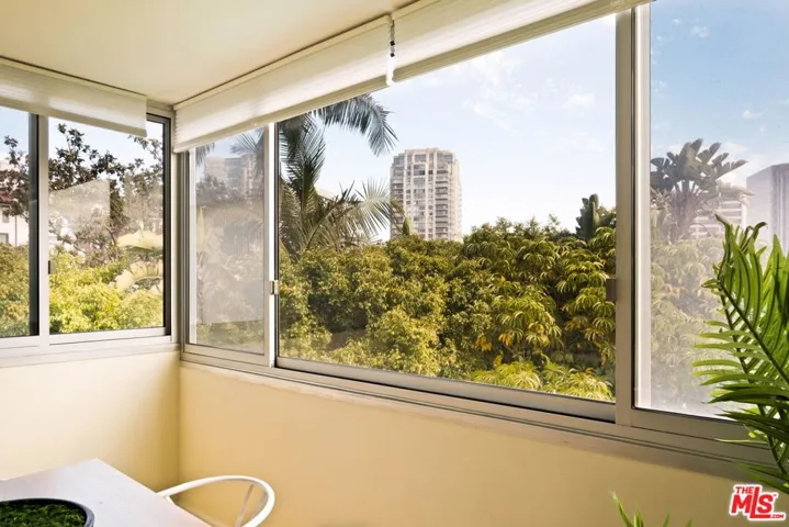 969 Hilgard Avenue 307, Los Angeles, California 90024