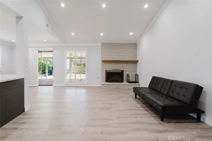 43724 Secure Place, Lancaster, California 93536