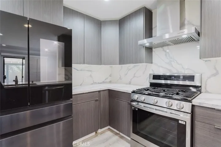 43724 Secure Place, Lancaster, California 93536