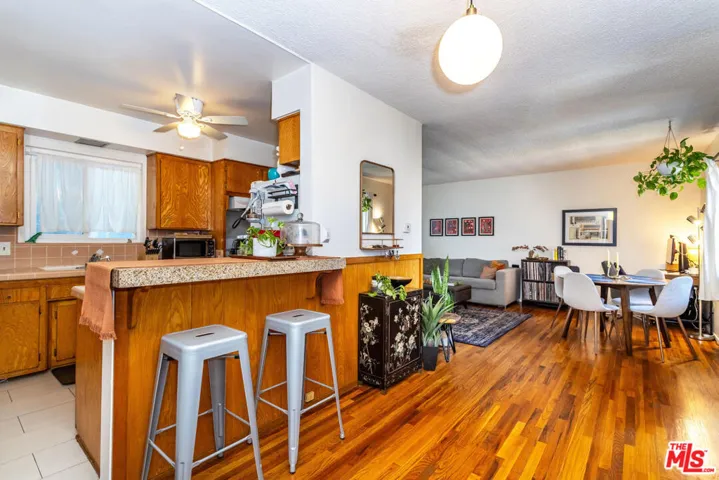 2915 St. George Street 7, Los Angeles, California 90027