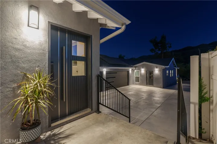 3419 Montrose Ave, La Crescenta, California 91214