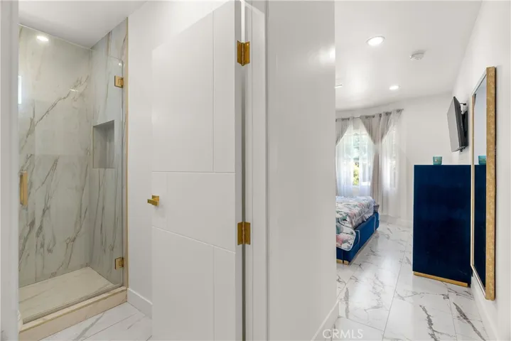 3419 Montrose Ave, La Crescenta, California 91214