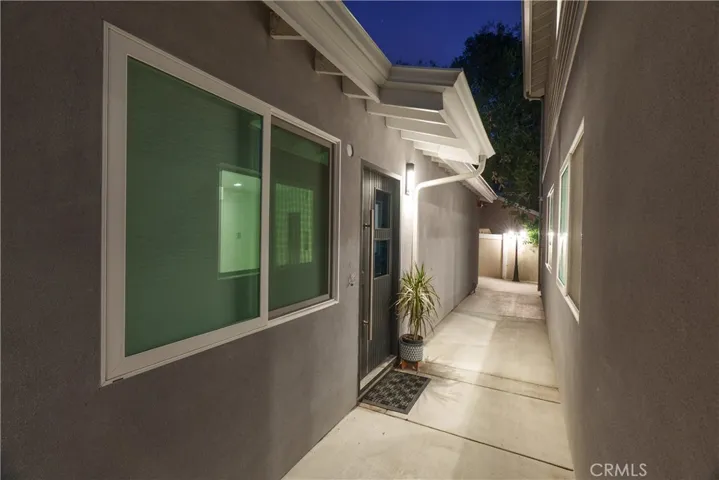 3419 Montrose Ave, La Crescenta, California 91214