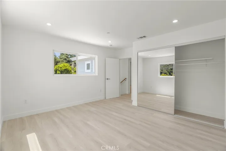 3419 Montrose Ave, La Crescenta, California 91214