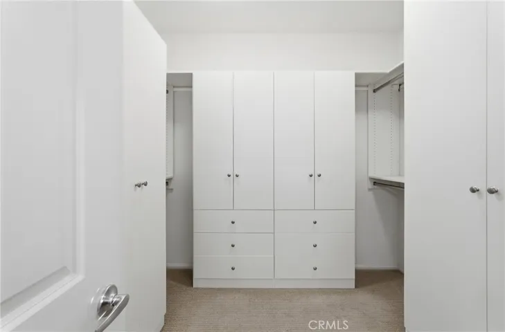 Walk in closet