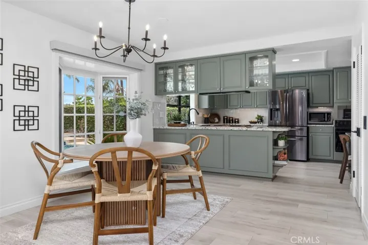 Beautiful remodeled kitchen & casual dining area.