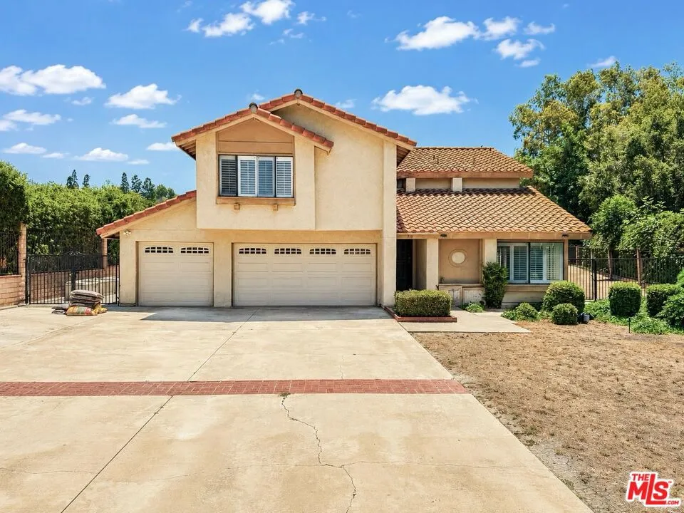 110 Horseshoe Cir